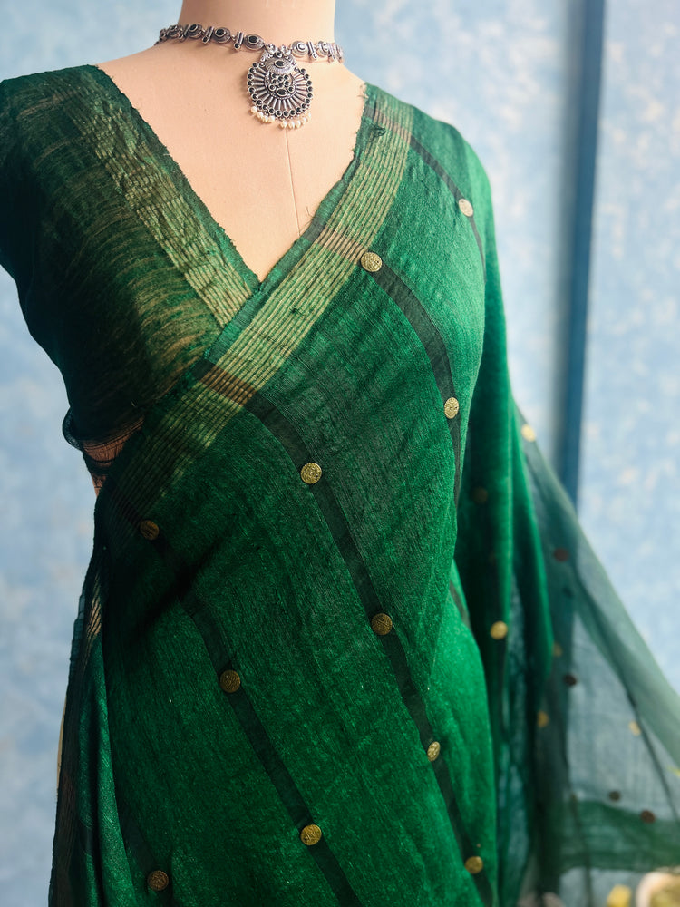 Deep Green Handloom Matka Muslin Silk Sari