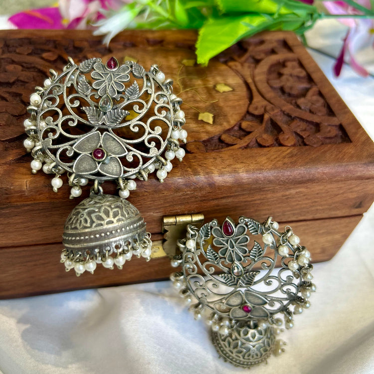Rani Stone Silver Oxidised Jhumka