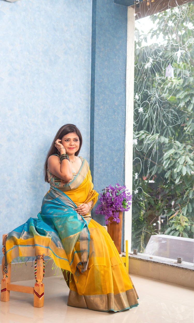 Pure Silk Handwoven Mustard Maheshwari Sari