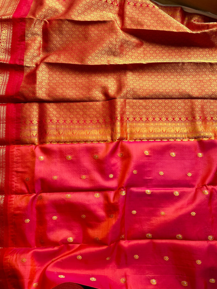 Raspberry Dual Tone Kuttu Border Kanchi Silk Sario