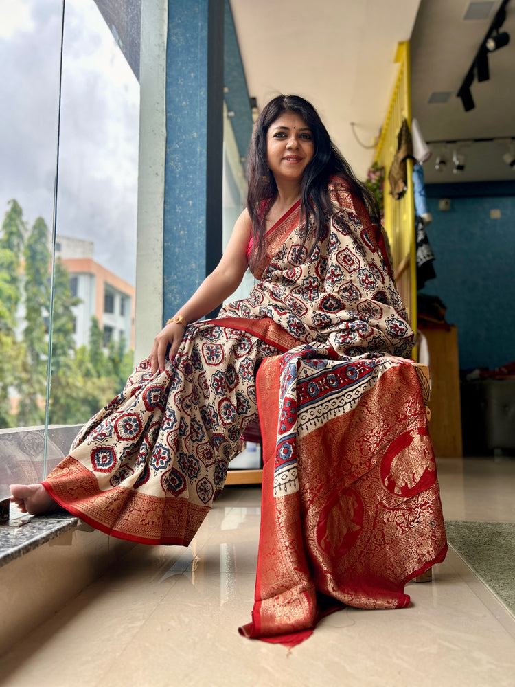 IVORY AJRAK BLOCK PRINTED DOLA SILK SARI