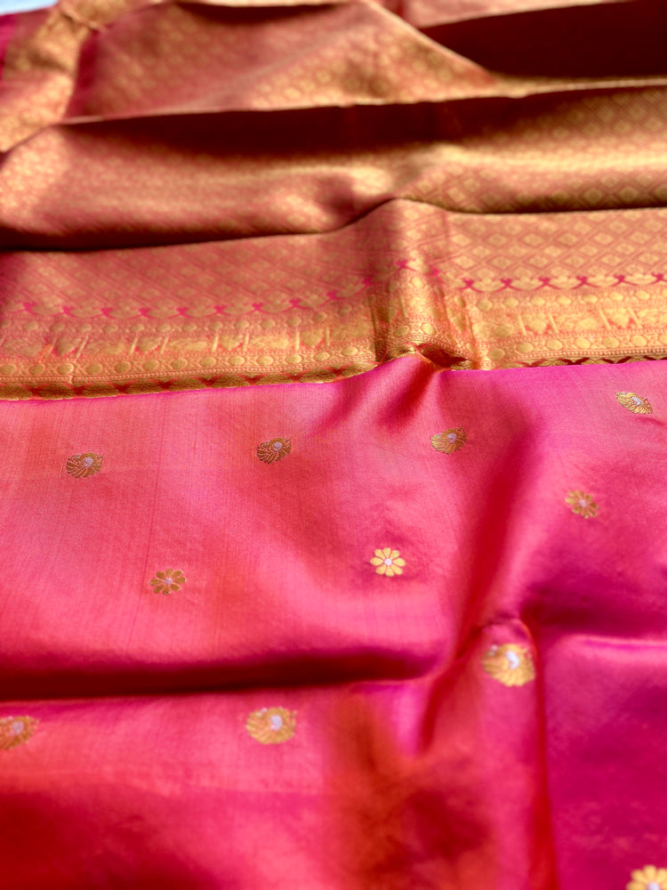 Raspberry Dual Tone Kuttu Border Kanchi Silk Sario