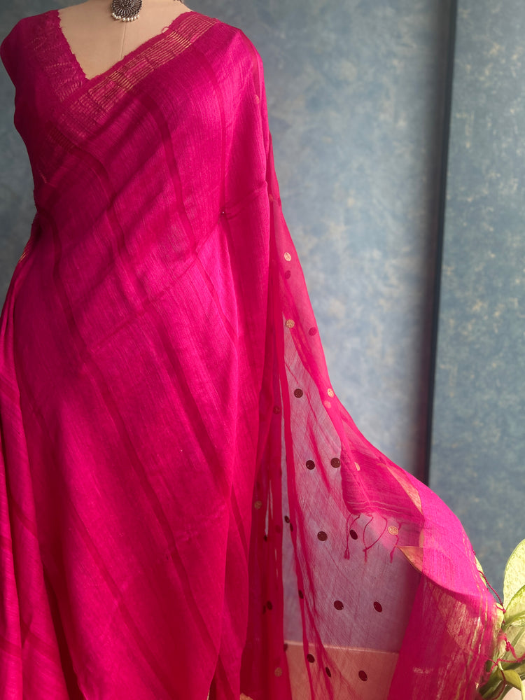 Magenta Handloom Matka Muslin Silk Sari
