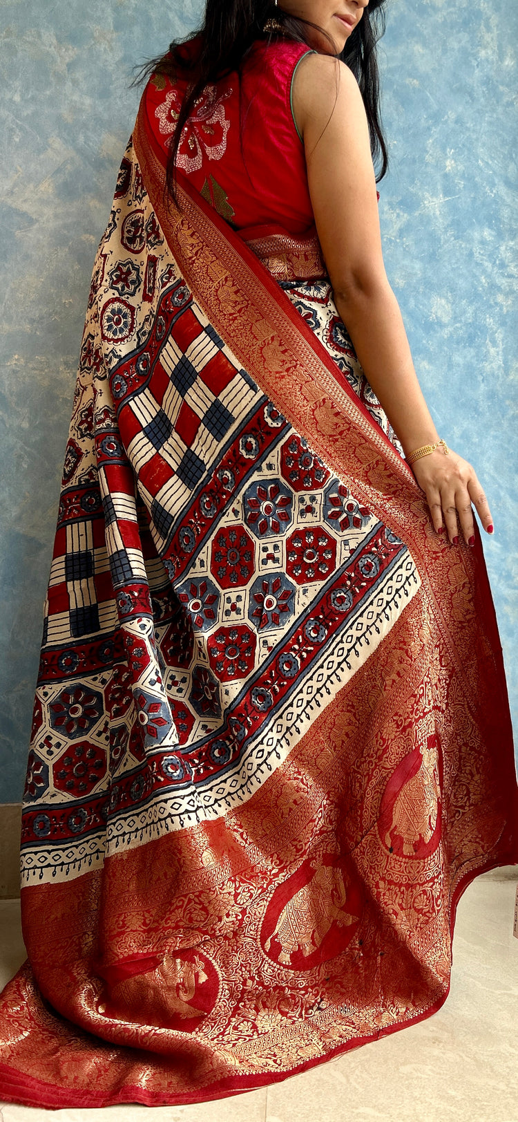 IVORY AJRAK BLOCK PRINTED DOLA SILK SARI