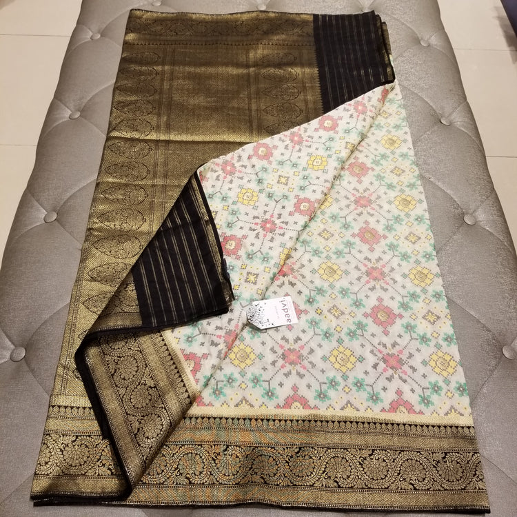 White Double Border Silk Ikkat Sari with Black Banarasi Pallu