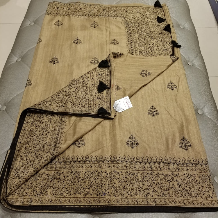 Beige Color Blended Silk Sari with Threadwork and black rhinestone