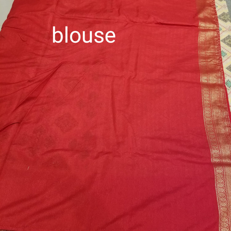Off-White Double Silk Ikkat Sari with Red Banarasi Pallu and Border