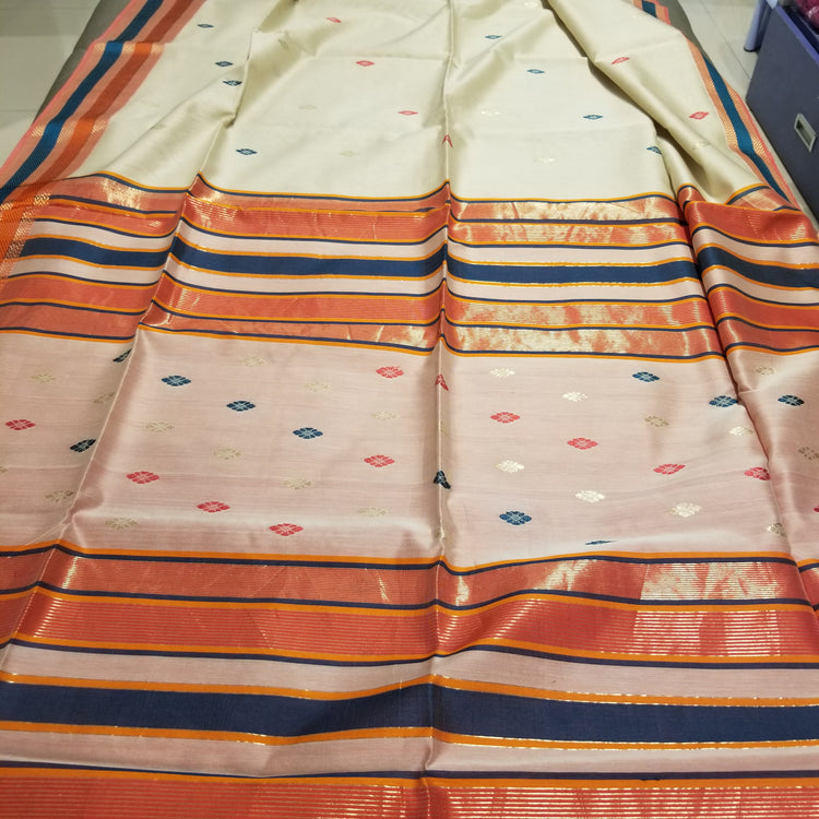 Off-White Handwoven Maheshwari Sari