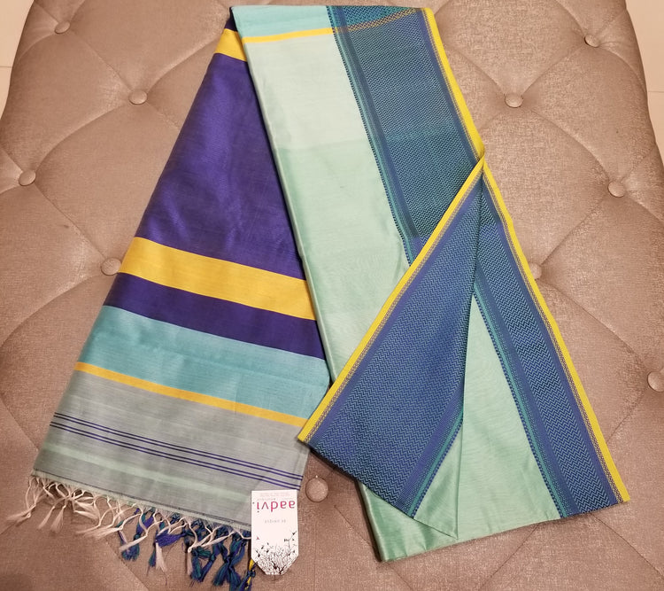 Pastel Green Handwoven Plain body Maheshwari Sari
