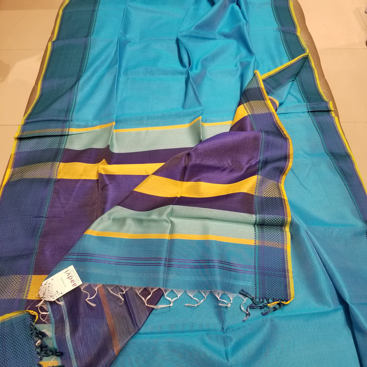 Turquoise Blue Plain body Handwoven Maheshwari Sari