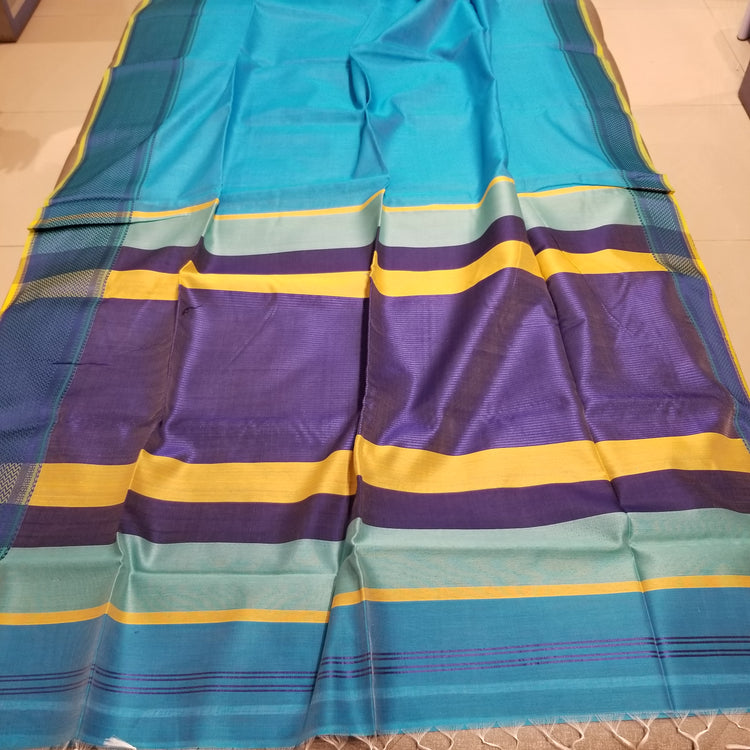 Turquoise Blue Plain body Handwoven Maheshwari Sari