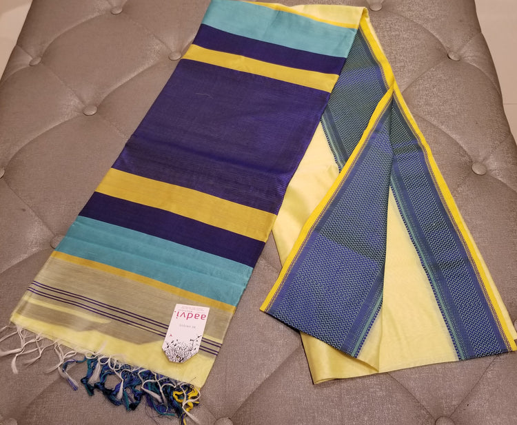 Light Yellow Handwoven Plain body Maheshwari Sari