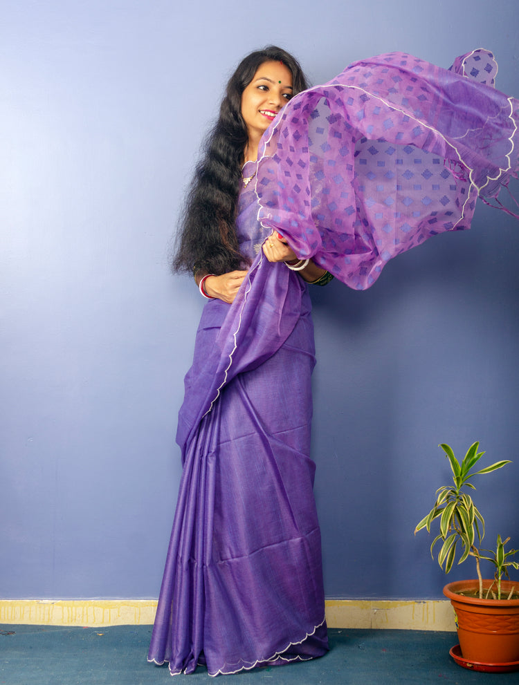 Handwoven Iris Resham Sari With Scalloped Border