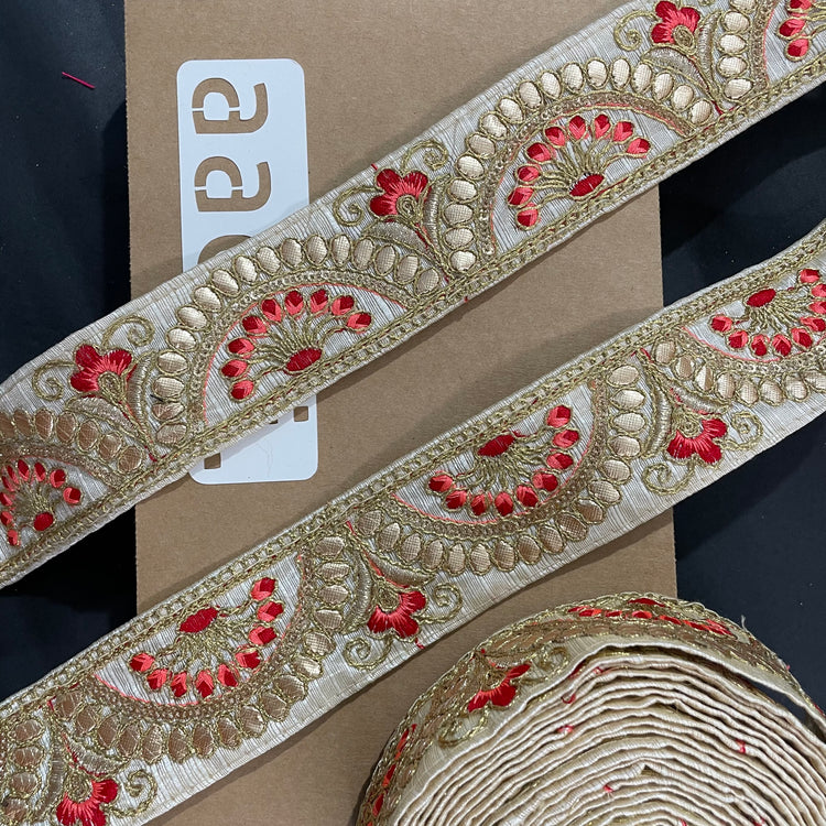 White Embroidered Lace 9 Meters Roll