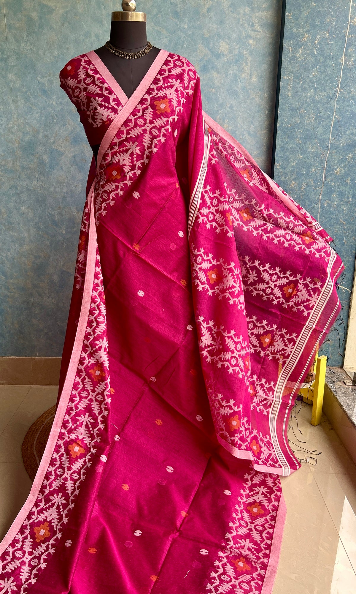 Raspberry Handloom Jamdani Saree