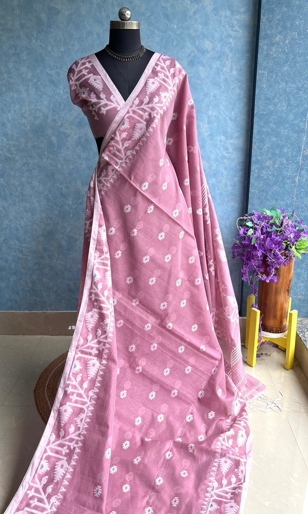 Pastel Rose Handloom Jamdani Saree — view 3