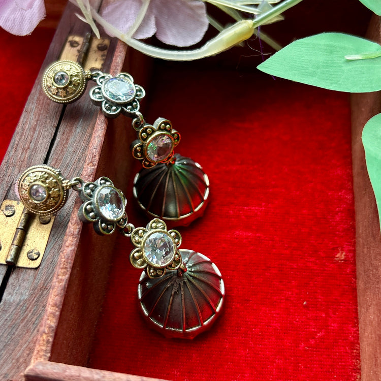 The Safed 3- Step Jhumka