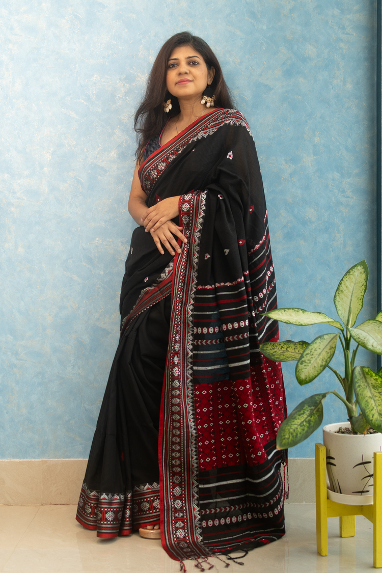 Black Handwoven Khadi Cotton Sari With Dhanikhali Woven Pallu