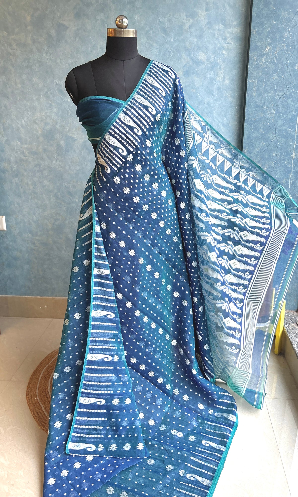 Electric Blue Dhakai Jamdani
