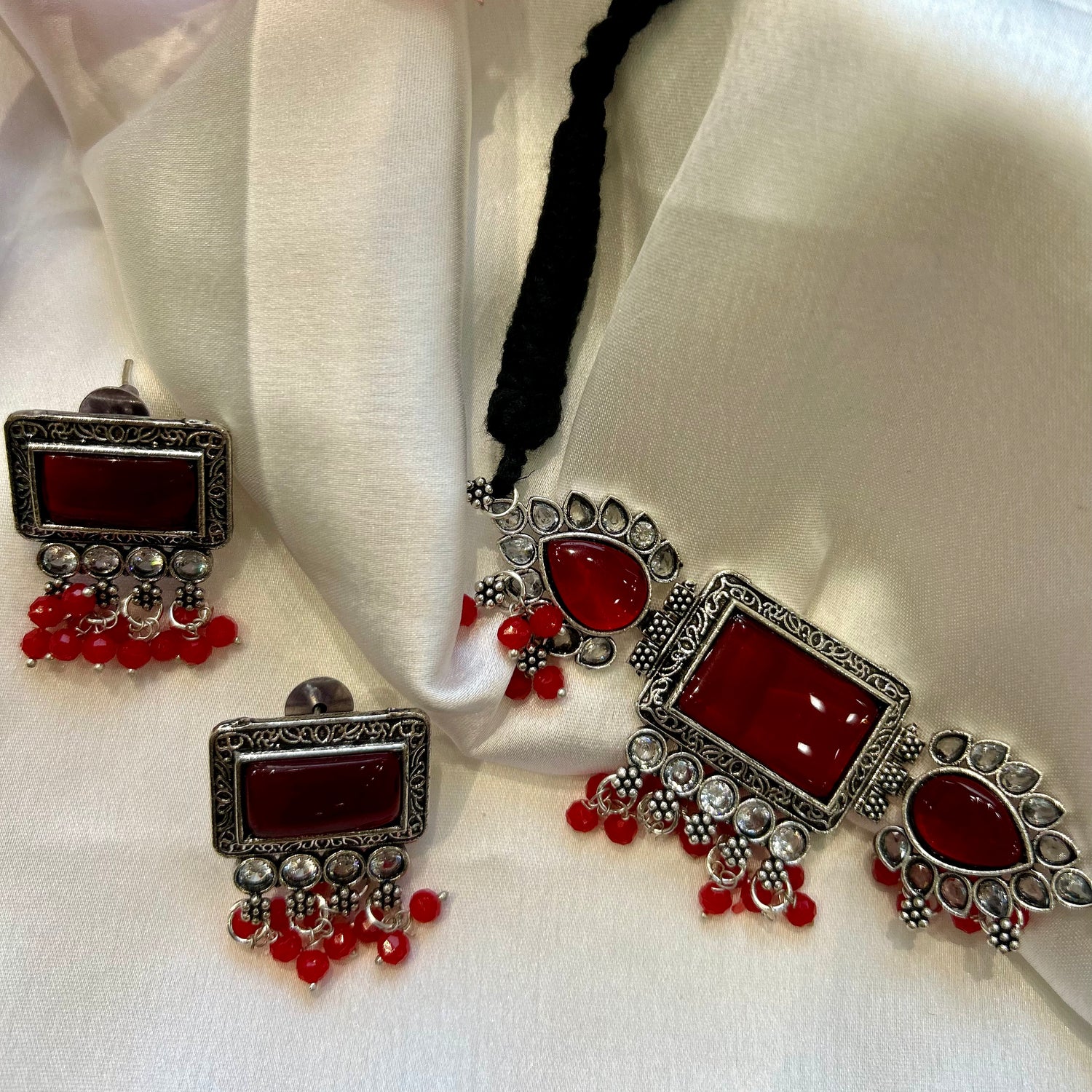 Maroon Kundan Oxidised Choker Set — view 3
