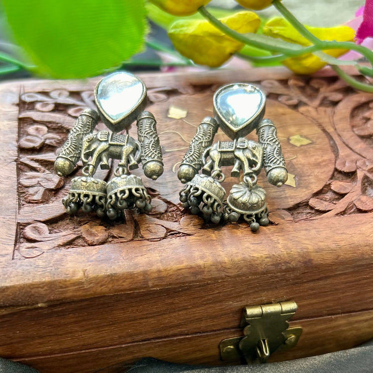 Monalisa Stone Silver Oxidised Jhumka