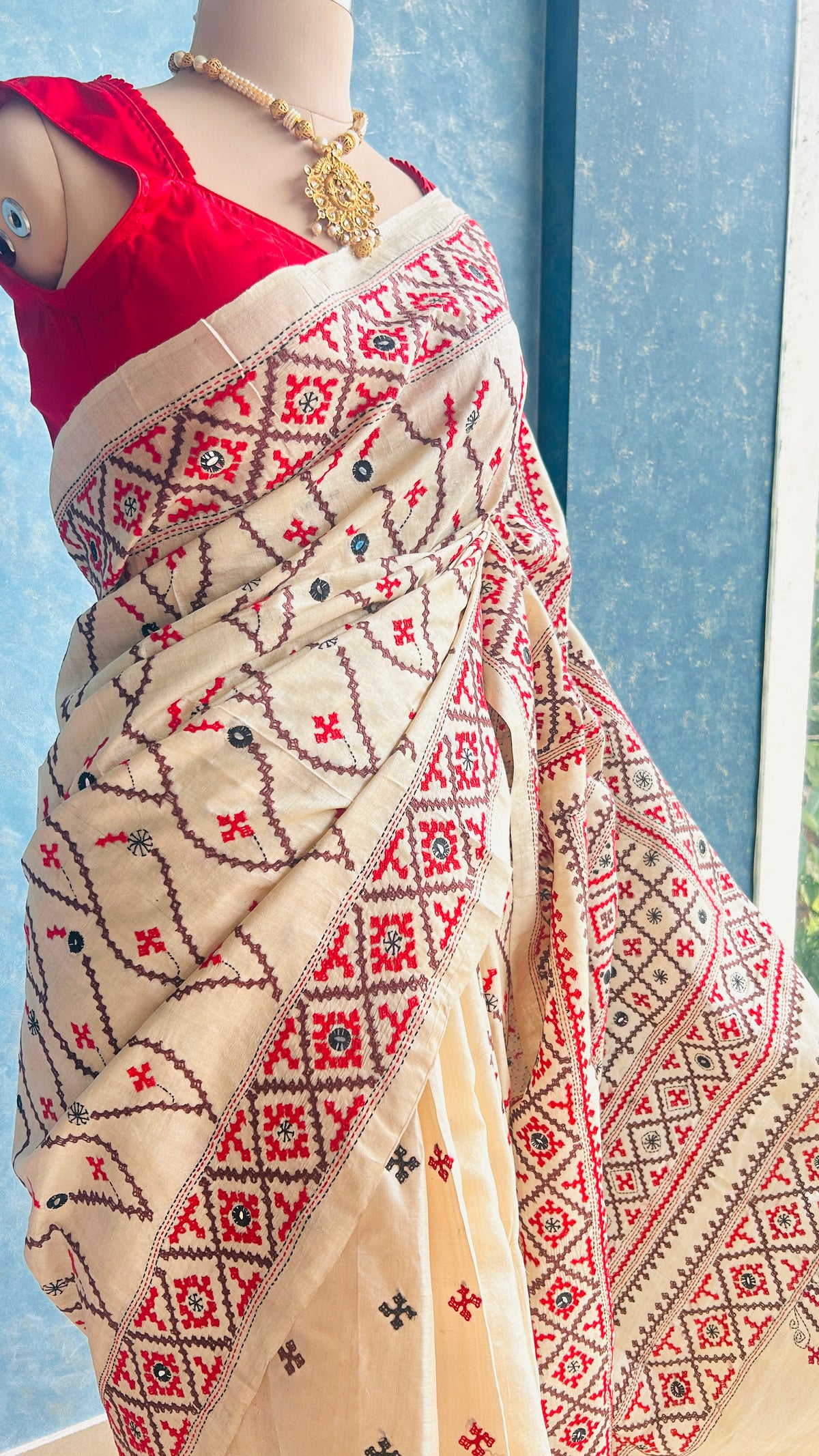 Off White Hand Embroidered Kutch and Mirror Work Gachi Tusser Silk — view 4