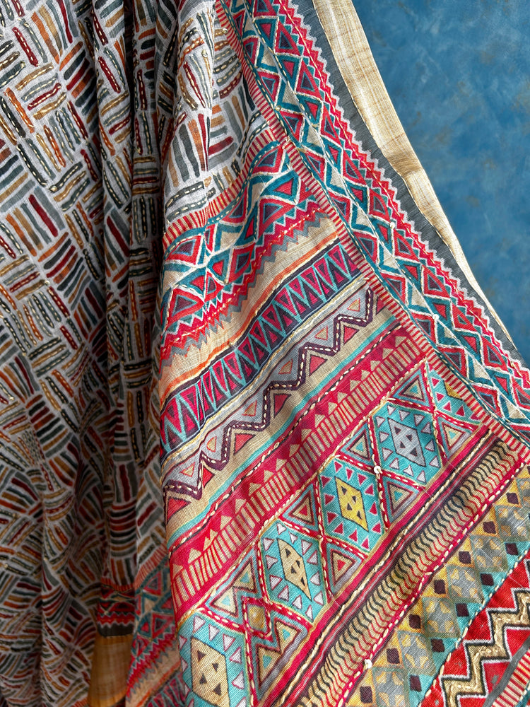 Multi color Linen Digital Print with Kantha stitch