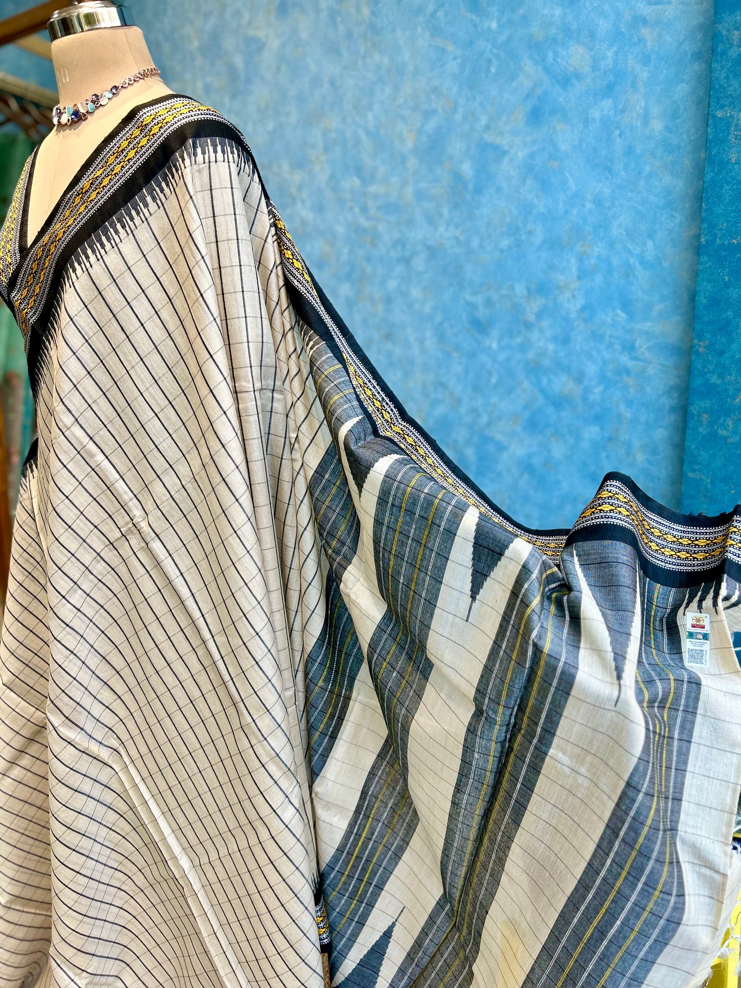 Offwhite checks on Pure Tusser Silk — view 4