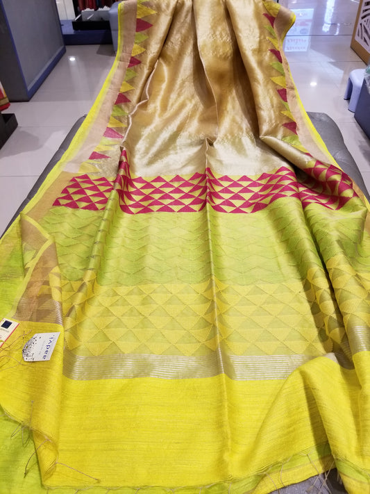 Golden beige handwoven Pure Tussar Silk with triangle pattern pallu