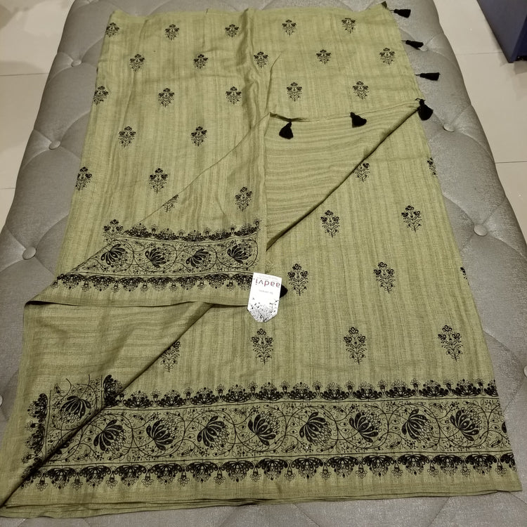 Pista Green Color Blended Silk Sari with Threadwork and black rhinestone