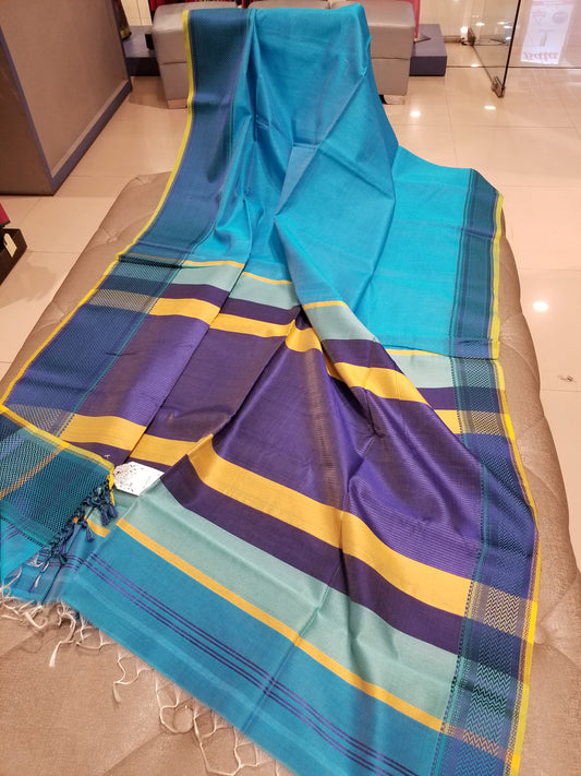 Turquoise Blue Plain body Handwoven Maheshwari Sari