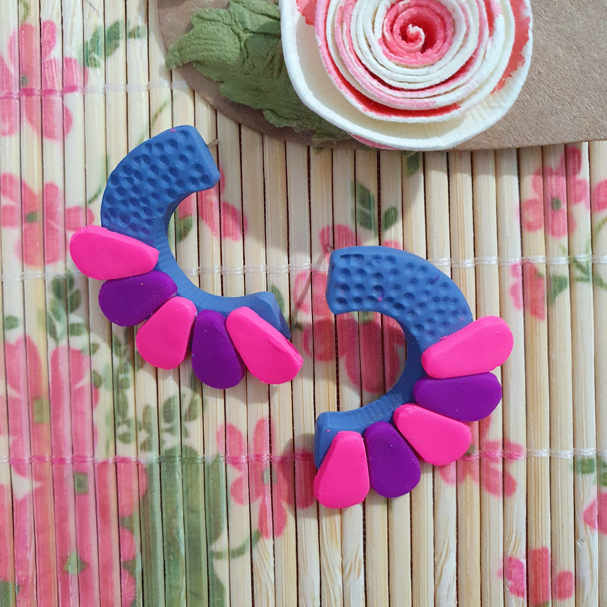 Florist - PolymerClay Hoop Earrings. — view 2