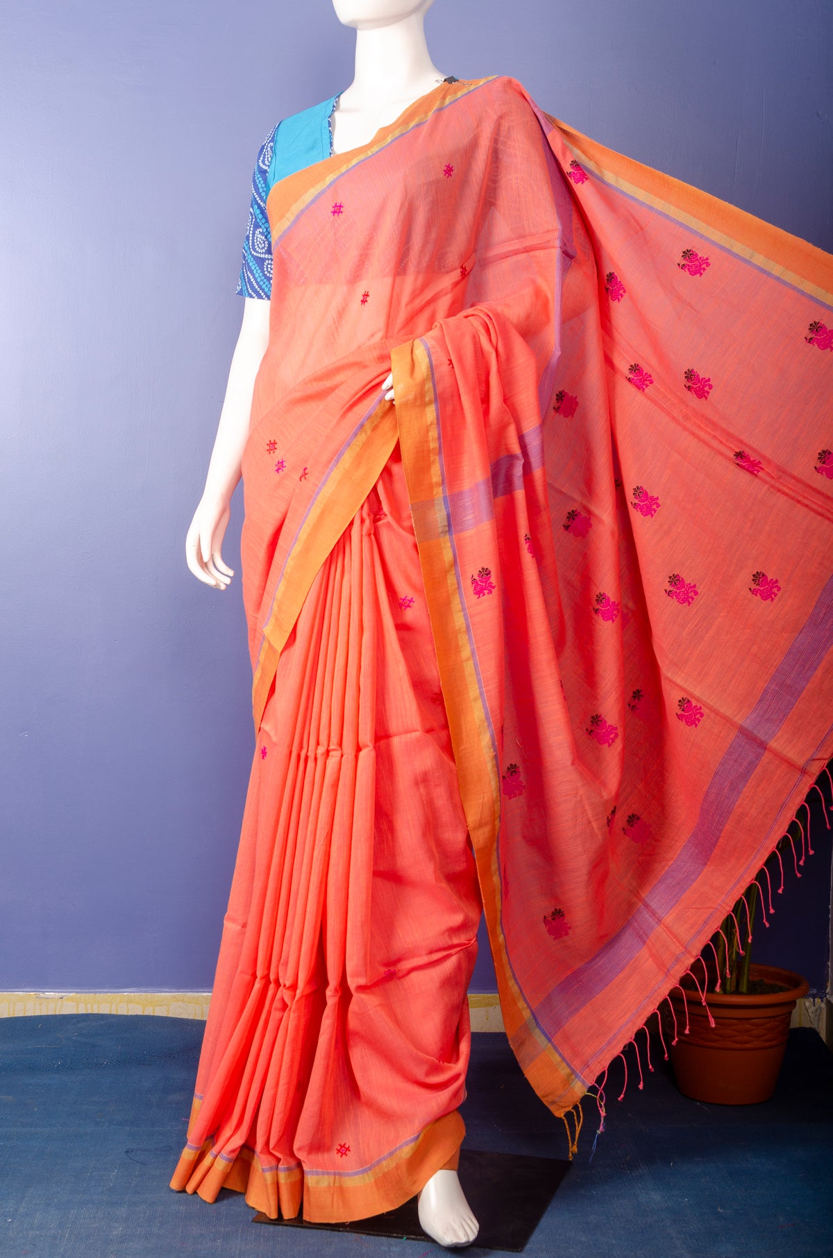 Cantaloupe Handwoven Jamdani Cotton Sari — view 3