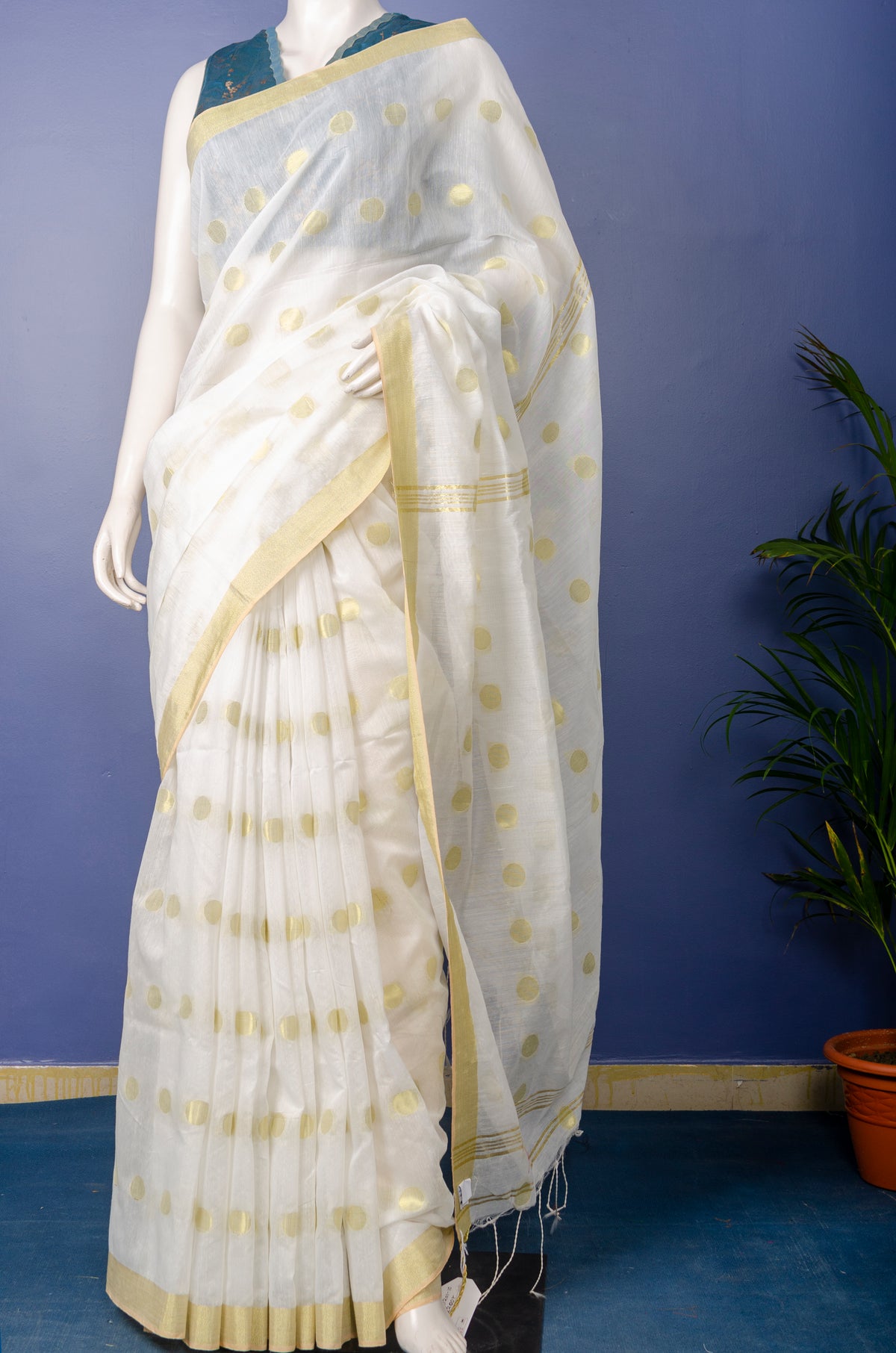 Handwoven White Cotton Silk Sari — view 2