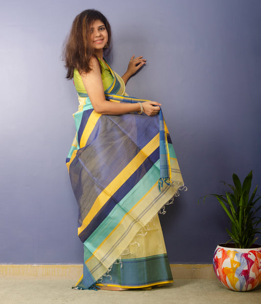 Light Yellow Handwoven Plain body Maheshwari Sari
