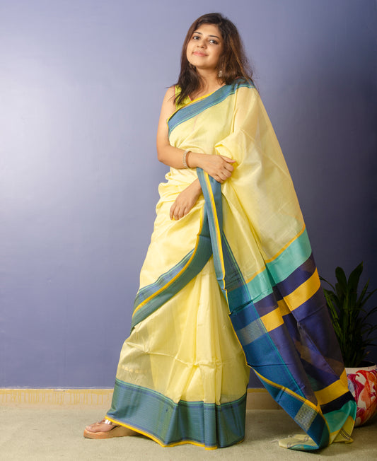 Light Yellow Handwoven Plain body Maheshwari Sari