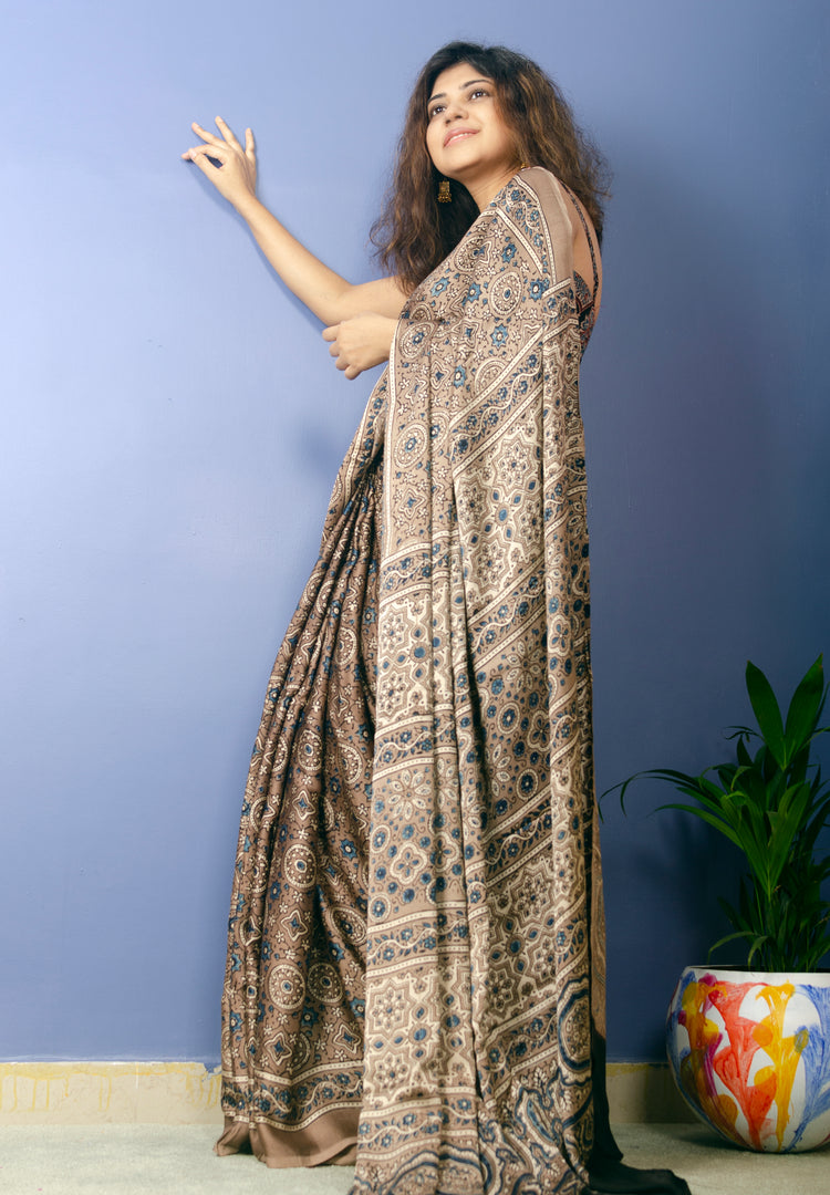 AJRAK BLOCK PRINTED MODAL SILK SARI IN GREY