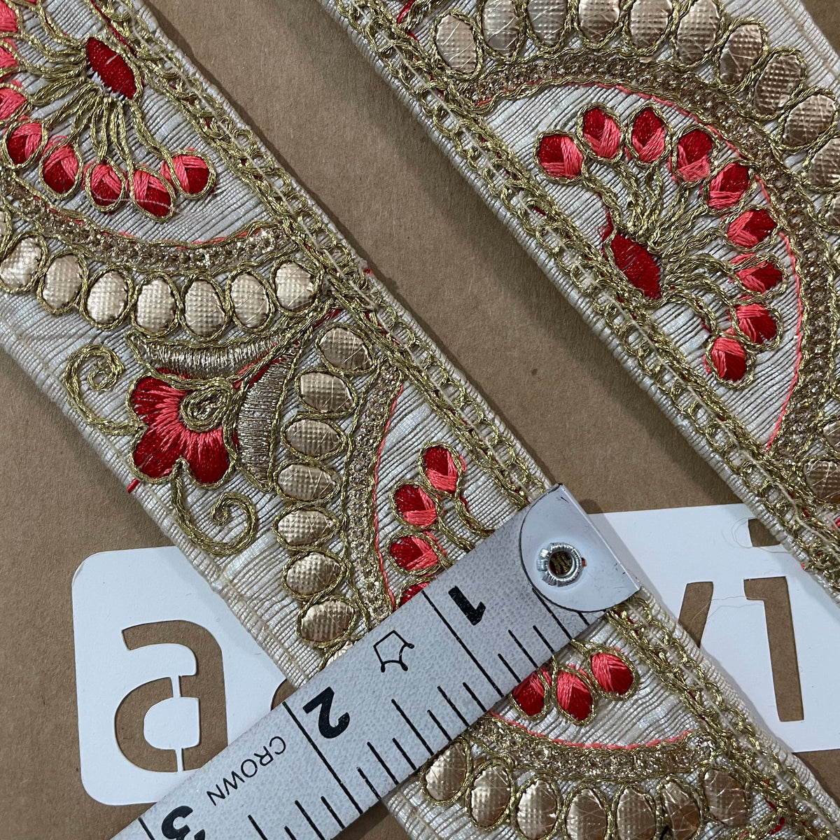 White Embroidered Lace 9 Meters Roll — view 3
