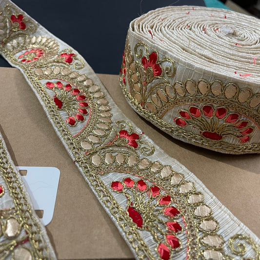 White Embroidered Lace 9 Meters Roll